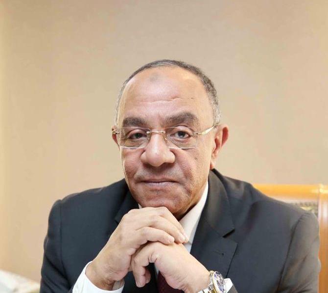 عادل ناصر