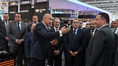 المهندس ياسر شاكر الرئيس التنفيذي لاورنج مصر يستعرض أحدث خدمات اورنج أمام معالي رئيس الوزراء د.مصطفى مدبولي