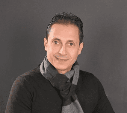 فريد عاطف