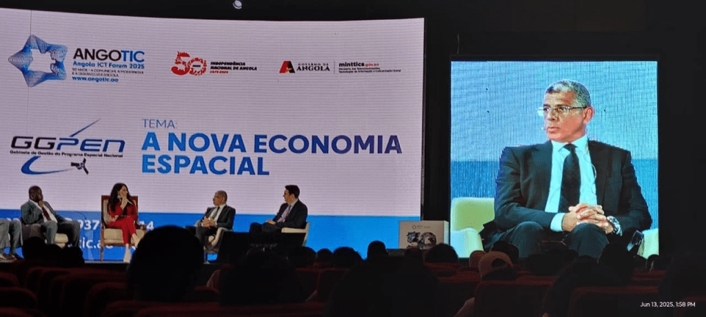 الرئيس التنفيذي لوكالة الفضاء المصرية يشارك في المنتدى الدولي