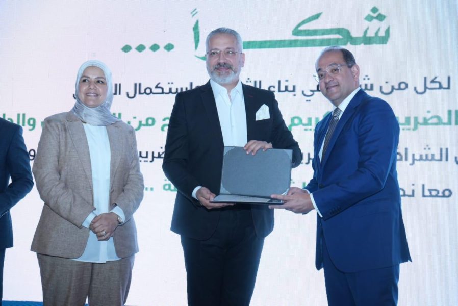 وزير المالية يكرم عددًا من الممولين المتميزين.. والداعمين للمسار الضريبى المحفز «ثقة.. شراكة.. يقين»