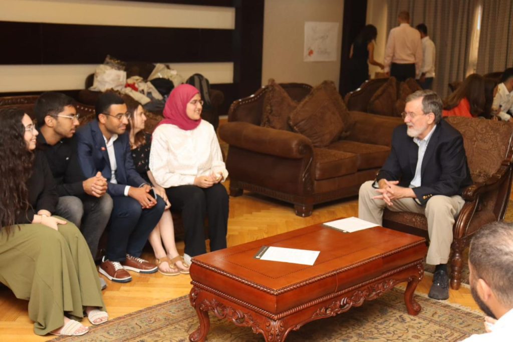 "أكن لك الاحترام "الدبلوماسيه الشبابيه تفرض كلمتها كمال عامر يكتب :