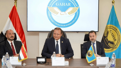 رئيس هيئة الاعتماد والرقابة الصحية يبحث مع أمين "المستشفيات الجامعية