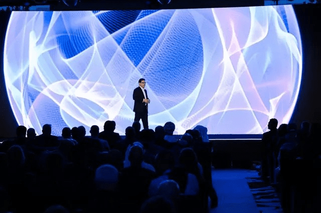 قوة الحاضر: تحولات اقتصادية وابتكار تكنولوجي