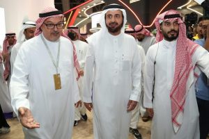 "دله البركة"صالح كامل في خدمة ضيوف الرحمن